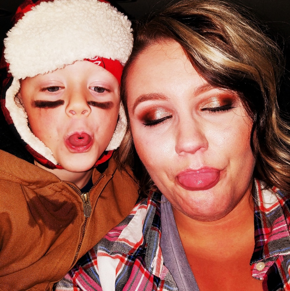 Meet your Posher, Kara